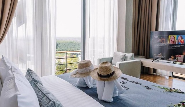 Sky Hill Villa Suratthani in Surat Thani