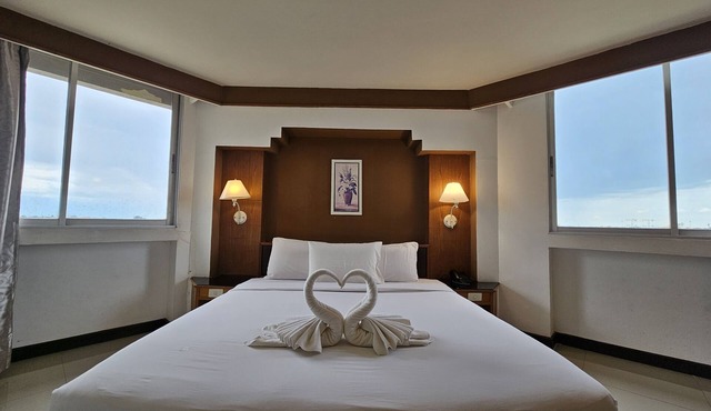 Songphanburi Hotel