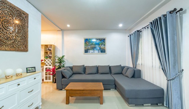 Spacious 3BR Private House Near Old City Near Night Bazaar