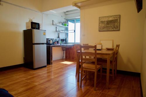 Studio Apartment 12 floor close to MRT in Hua mak