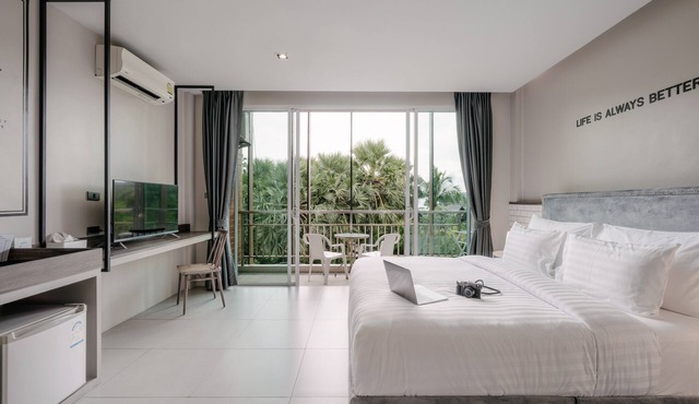 Sugar Ohana Poshtel in Karon