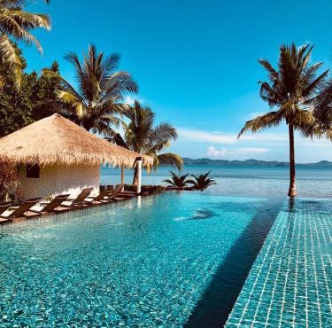 Sunrise Beach Resort in Ko Chang