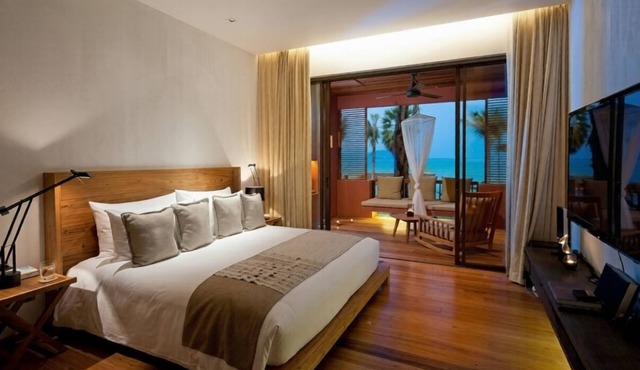 Sunset Ocean View Escape by the Shore with Pools & Balcony