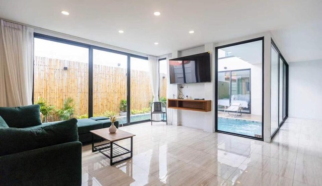 SuSu Villa 4BR KTV Terrace Swimming Pool Near walking street
