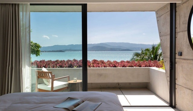 Syrah 3-bedroom Beachfront Villa in Koh Samui