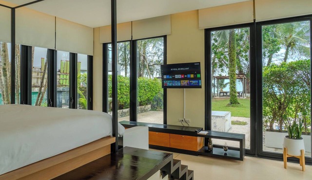 The Anda Mani Khaolak Beachfront Villas in Thai Mueang