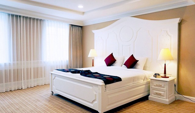 The Heart of Sukhumvit, 75sqm one Bedroom Suite