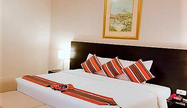 The Residence Airport & Spa