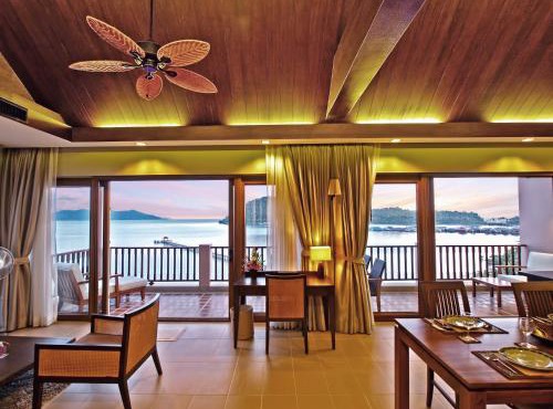 The Sea View Residence