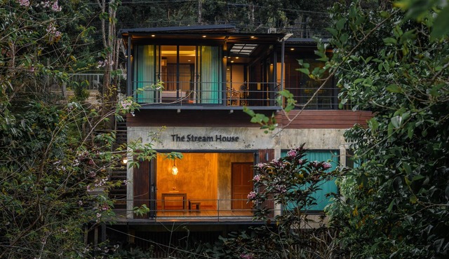 The Stream House - Private House