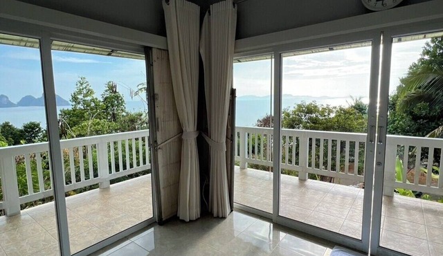 The Sunset Suite - 180° Panoramic Sea Views in Bo Hin