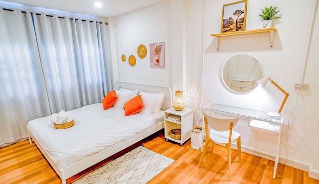 Townhouse at Central Old City for 4-6 people