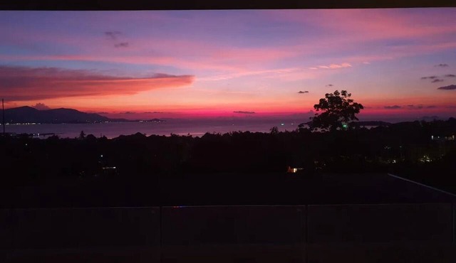 Villa Sunset Plai Laem, 4-bedroom retreat with infinity pool, jacuzzi, and sea views