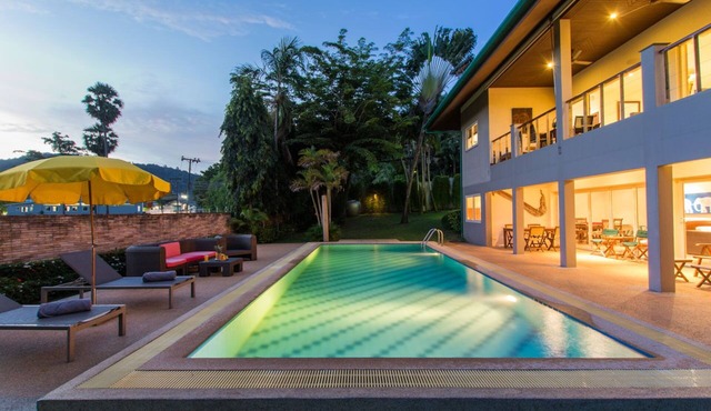 Viola Pool Villa Elegant Elegant Villa In Paradise in Nai Harn