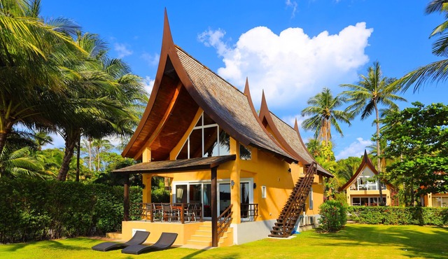 Welcome to our cozy little beach house on Koh Chang
