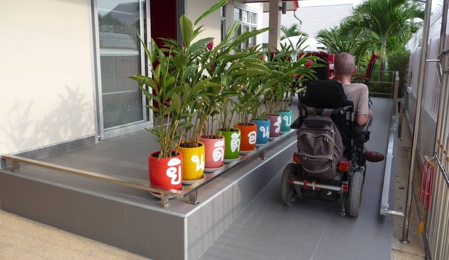 Wheelchair accessible Pool Villa Red, 3b/2b for disabled, sleep 6/8