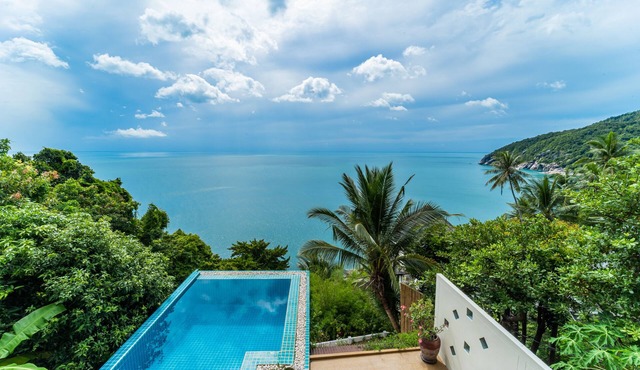 White Azure Villa 2