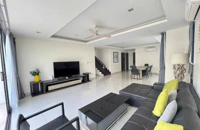 5 Bedroom Laguna Park Pool Villa