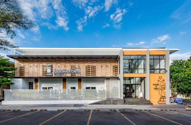 Book a Bed Poshtel(SHA Extra Plus)