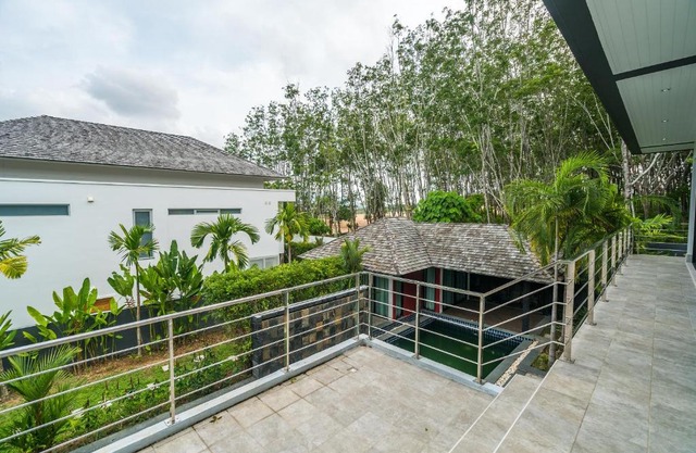 Diamond Villas by Lofty