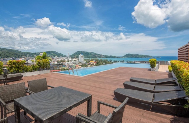 Holiday apartment in Patong- great amenities, walk to the beach