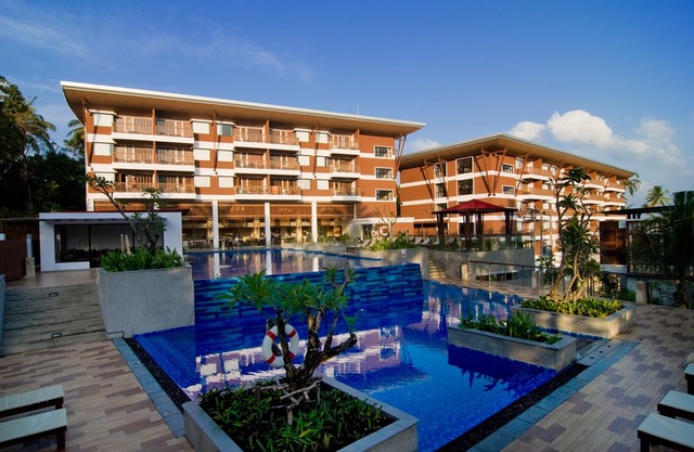 Peach Blossom Resort Phuket (SHA Extra Plus)