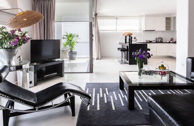 (SHA Plus) BYD Lofts /1 Bedroom Grand Deluxe Suite - Room Only - Patong Beach