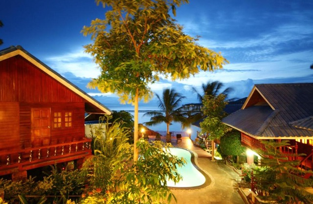 Tharathip Resort Koh Sha 