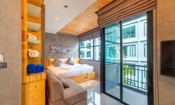Nai Harn Apartment | Студия 10 минут до моря Windy A306 by IBG Property