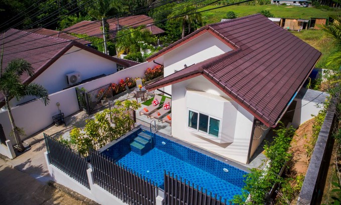 Chalong Villa | 120 m² Villa ∙ 2 bedrooms ∙ 5 guests