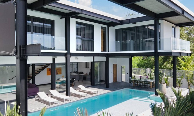 Ban Saiyuan Villa | 357 m² Villa ∙ 4 bedrooms ∙ 8 guests