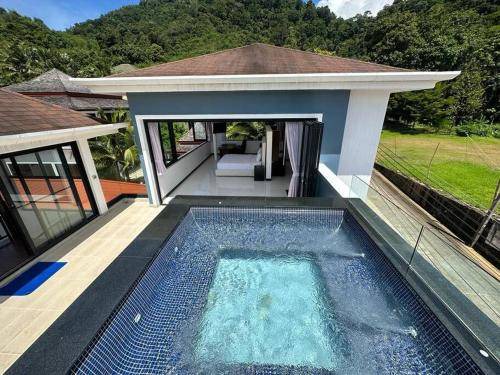 Kathu Villa | 800 m² Villa ∙ 4 bedrooms ∙ 8 guests