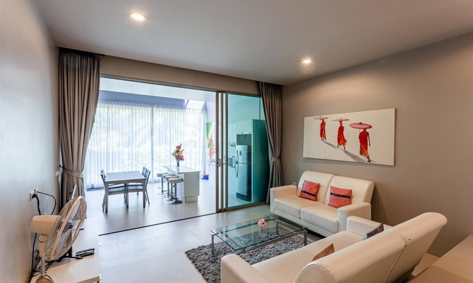 Karon Apartment | Ark101 Modern apartment direct pool access
