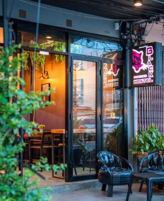 Talat Yai Hostel | Black Panther Hostel