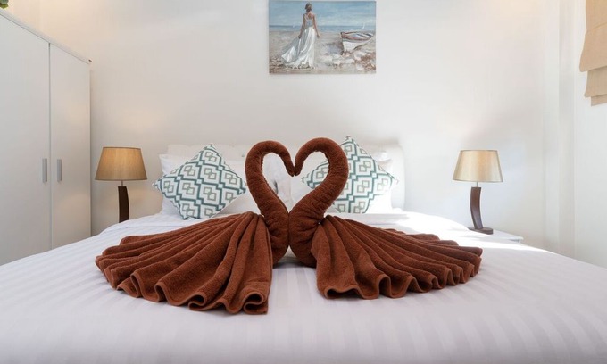 Pa Klok Villa | Boutique Resort 5 Bedroom Pool Villa