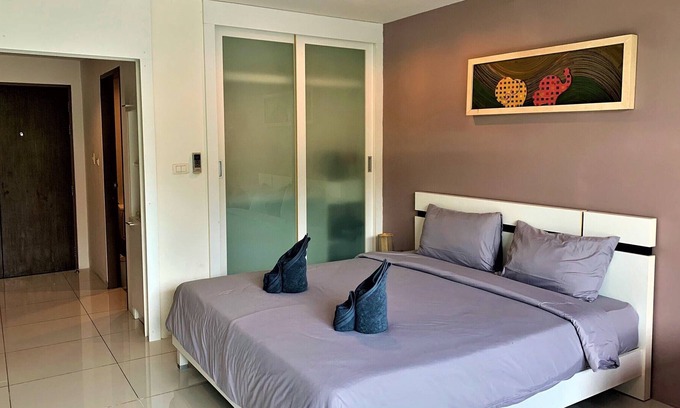 Wichit Apartment | Chic Studio Seaview Condo | GYM Kitchen Balcony