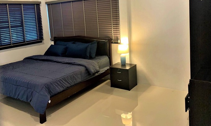 Kamala House | Homely 1 BR Residence | Balcony | Kitchen | Wi-fi