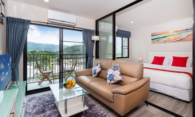 Sa Khu Apartment | New Modern Stylish Living Pool View near beach