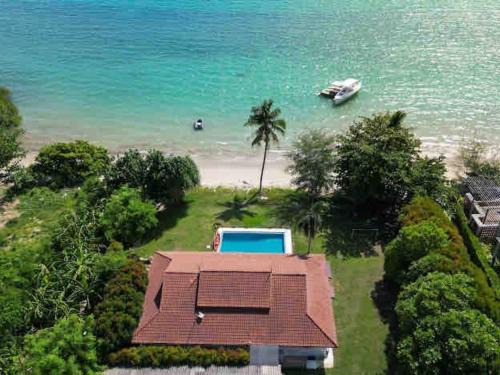 Wichit Villa | Ocean Bliss Beach House, 4 Bedrooms