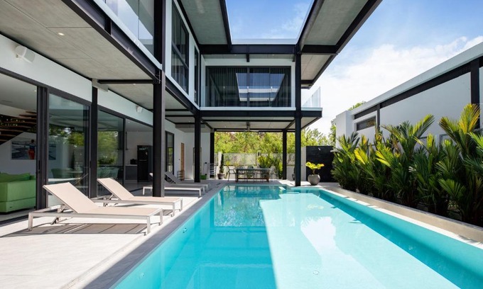 Ban Saiyuan Villa | Sunset Garden 5