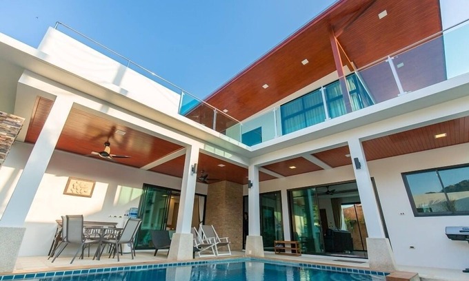 Rawai Villa | The Rooftop villa in mountain view with 3 bedrooms