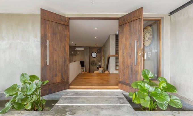 Chalong Villa | Villa Virales Sea Veaw
