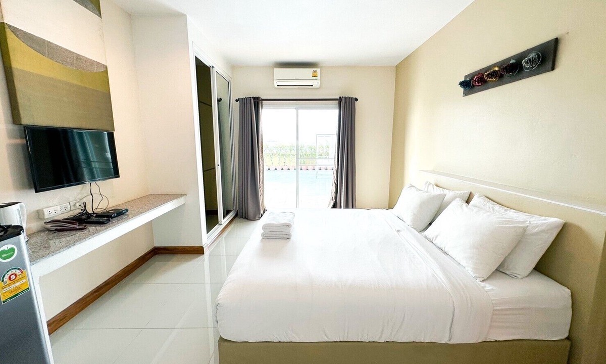 Khanna Yao Hotel | The Island Resort