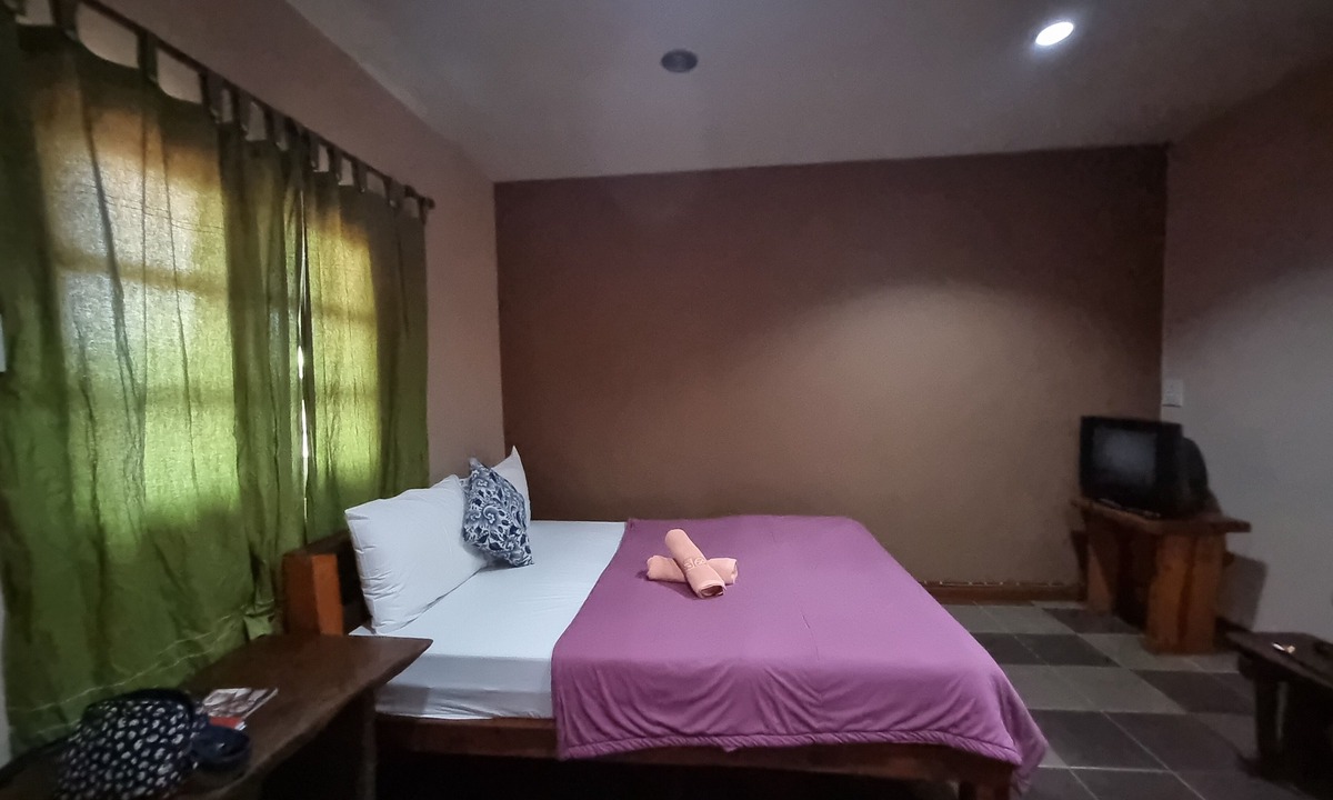 Ko Sichang Hotel | Sawasdee Sichang Resort