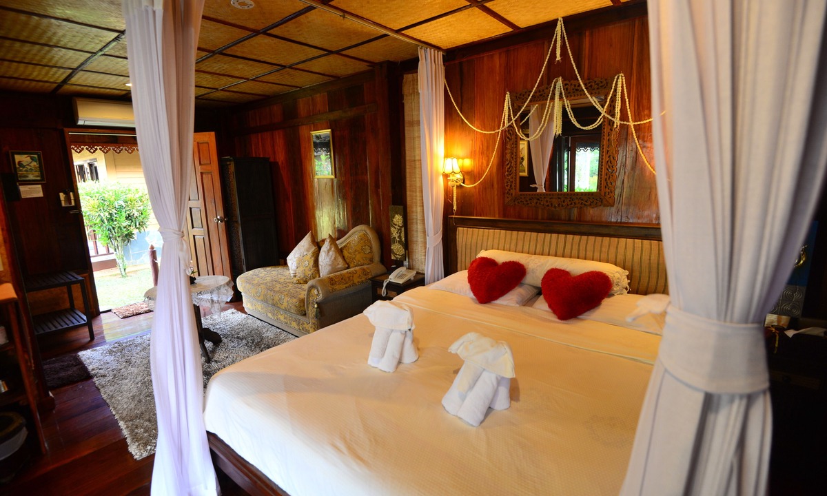Yonok Hotel | Viang Yonok Hotel Restaurant Sports Club