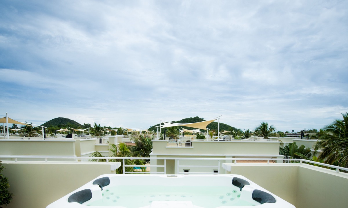 Sam Roi Yot Hotel | Oriental Beach Pearl Resort