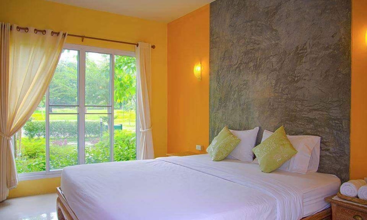 Hang Dong Hotel | Baan Suan Him Doi