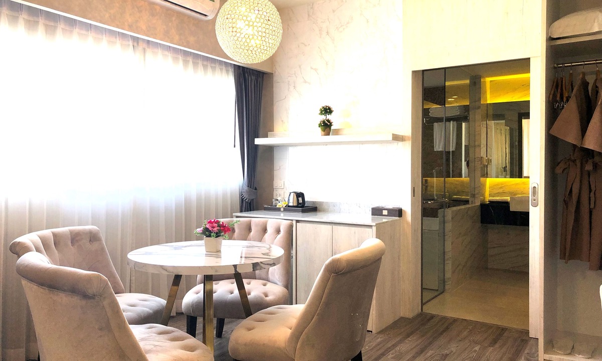 Bang Sao Thong Hotel | The Green View Hotel