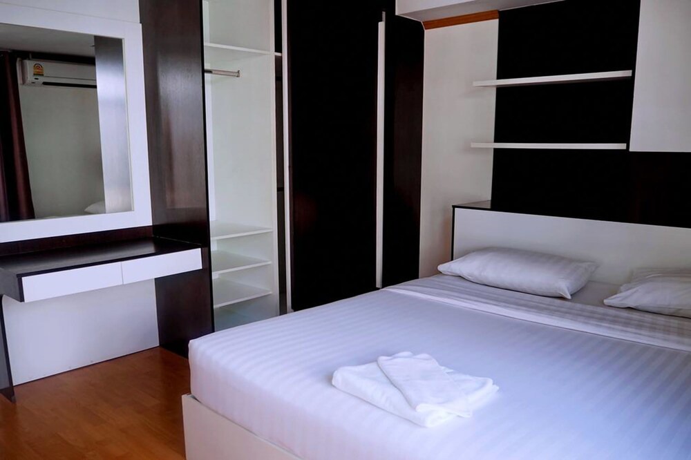 Noen Phra Apartment | Carpediem Hotel