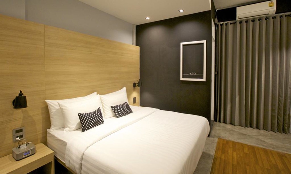 Khlang Hotel | The Plug Hotel